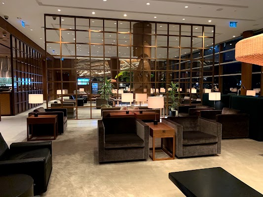 cathay-pacific-lounge